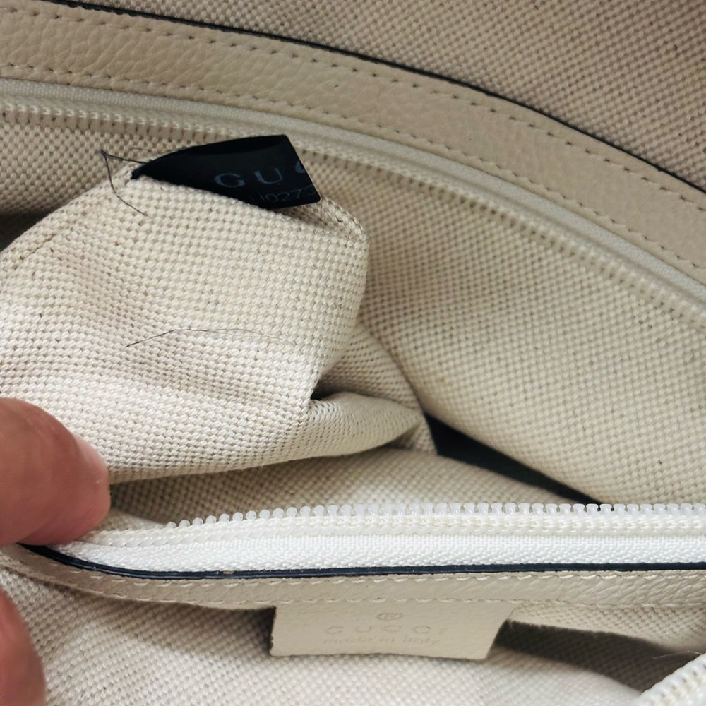 Gucci Off White Leather Logo Print Backpack - Picture 11 of 16